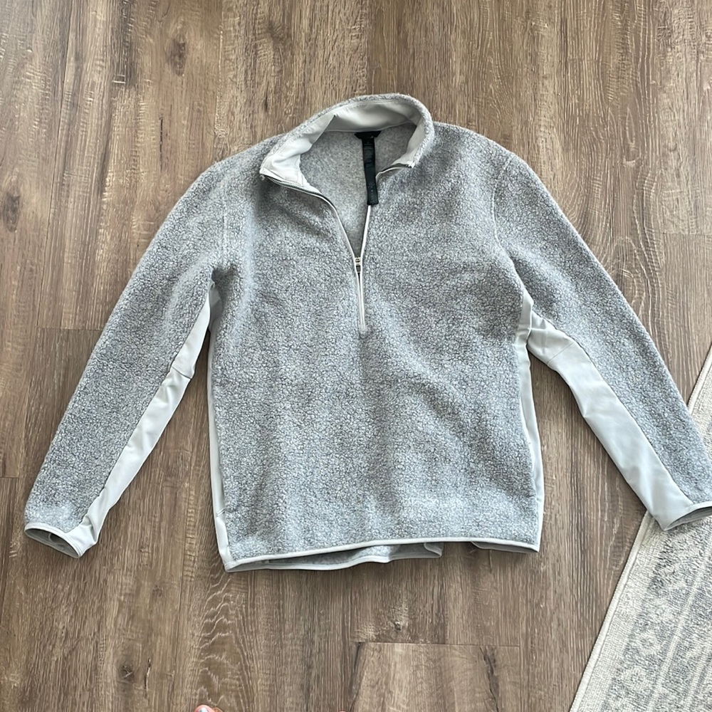 Lulu lemon pullover